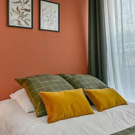 Apartment Belleville - Intimate Faubourg Paris