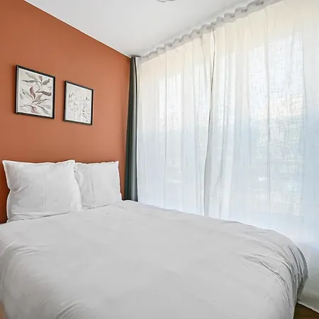 Belleville - Intimate Faubourg *