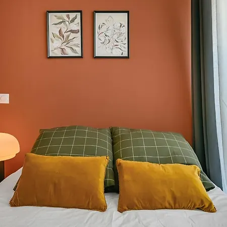 Belleville - Intimate Faubourg